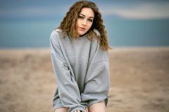 Beach Lifestyle Portrait - Alyssa