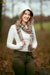 20181110-IMG_7340-ray-akey-portrait-megan-1080h-nowm