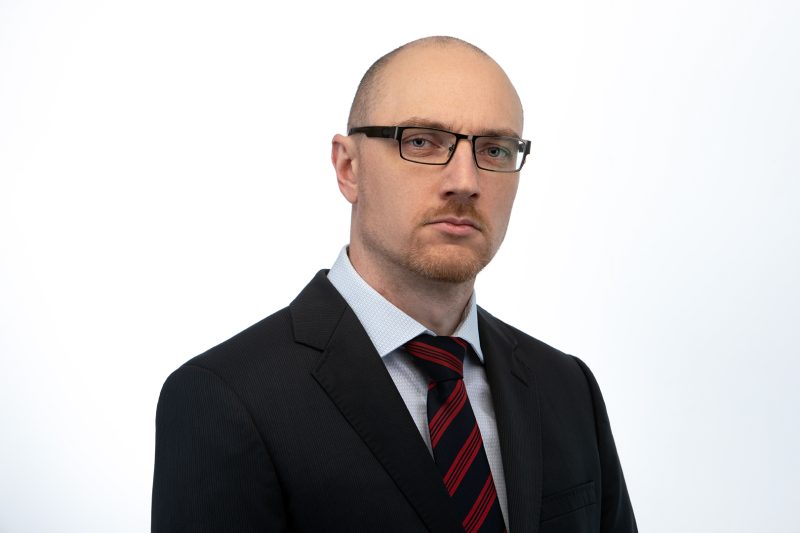 20200116-IMG_2350-rayakey-headshot-portrait-alex-1080h-nowm