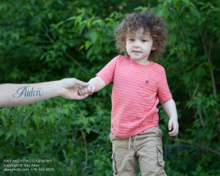 Windsor Family Photography - Jo and Shaun - Dieppe Gardens