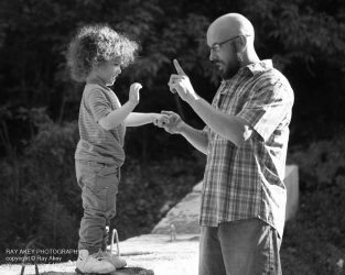 Windsor Family Photography - Jo and Shaun - Dieppe Gardens