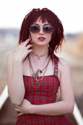 20170328-IMG_1028-ray-akey-portrait-ashley-1080h-nowm